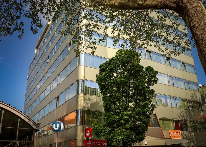 Simm's Hotel - cityhotel next to Metro U3 Vienna